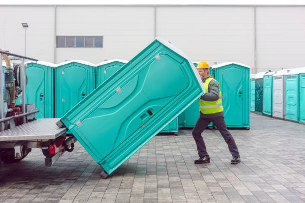 Portable Toilet Options We Offer in Eagle Lake, WI